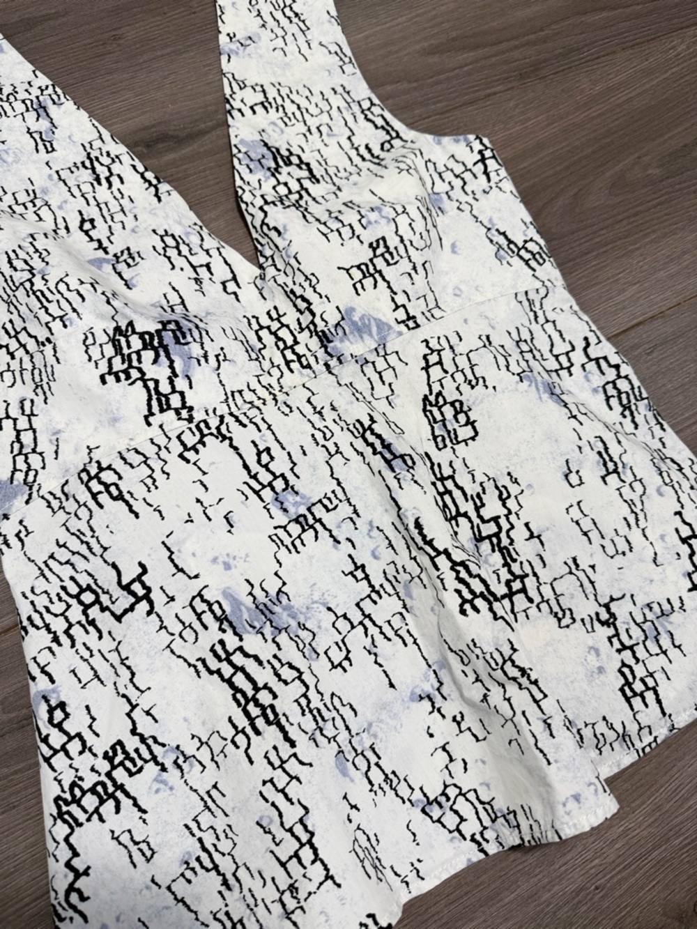 COS sleeveless top with a blue and black abstract geometric pattern - Picture 9 of 14